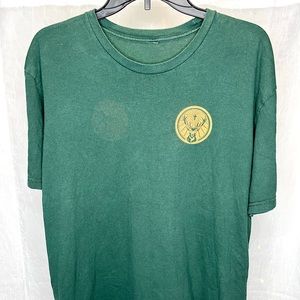 JAGERMEISTER Official Logo Tshirt Mens L GERMANY Green Gold Deer BAR BARTENDER